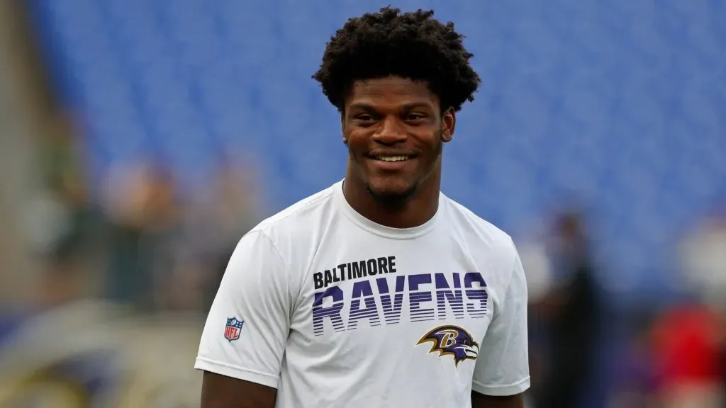 Lamar Jackson #8 of the Baltimore Ravens warms up prior to a preseason game against the Green Bay Packers at M&T Bank Stadium on August 15, 2019. (Source: Todd Olszewski/Getty Images)