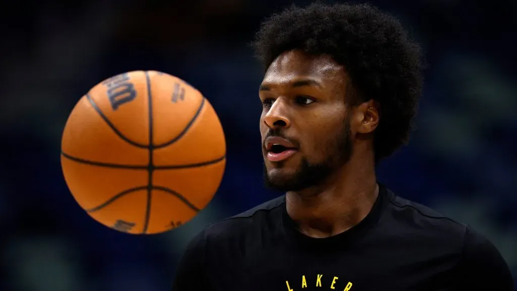 Bronny James warming up