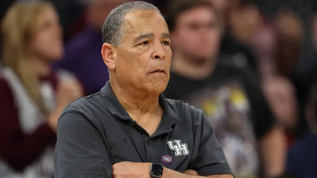 Houston head coach Kelvin Sampson looks on during the NCAA, College League, Basketball Tournament second-round game between the Houston Cougars and the Texas A&M Aggies on March 24, 2024. (Source: IMAGO / ZUMA Press Wire)