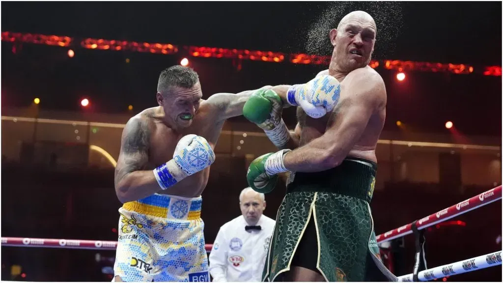 Oleksandr Usyk (left) lands a punch on Tyson Fury โ IMAGO / PA Images