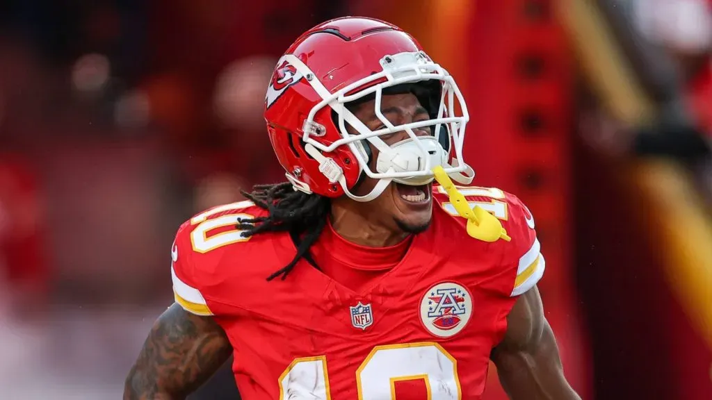 Kansas City Chiefs running back Isiah Pacheco (10) is introduced before a game against the Las Vegas Raiders at GEHA Field at Arrowhead Stadium in Kansas City, MO.