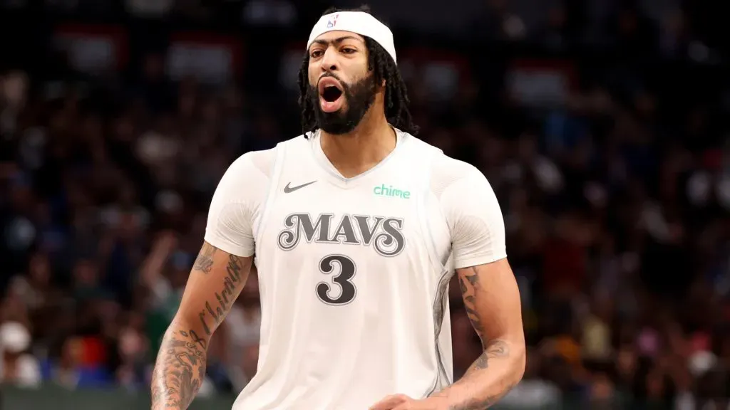 Anthony Davis #3 of the Dallas Mavericks reacts after a basket during the third quarter against the Houston Rockets. (Tim Heitman/Getty Images)
