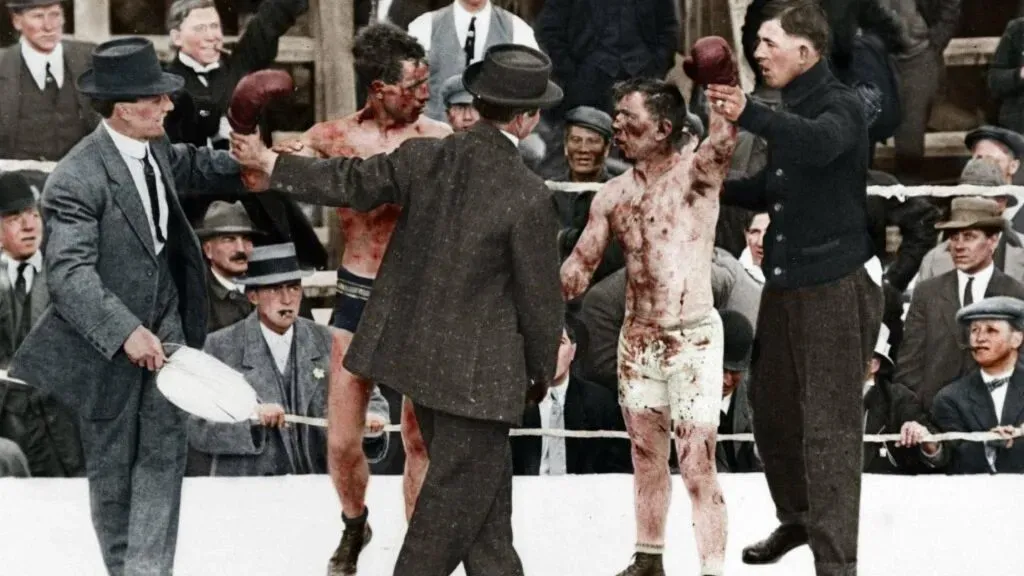 Andy Bowen vs. Jack Burke in 1893. (Source: @modernhistory)
