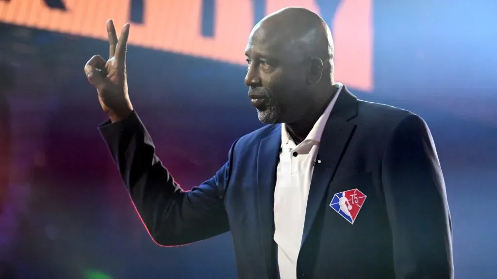 Lakers legend James Worthy.