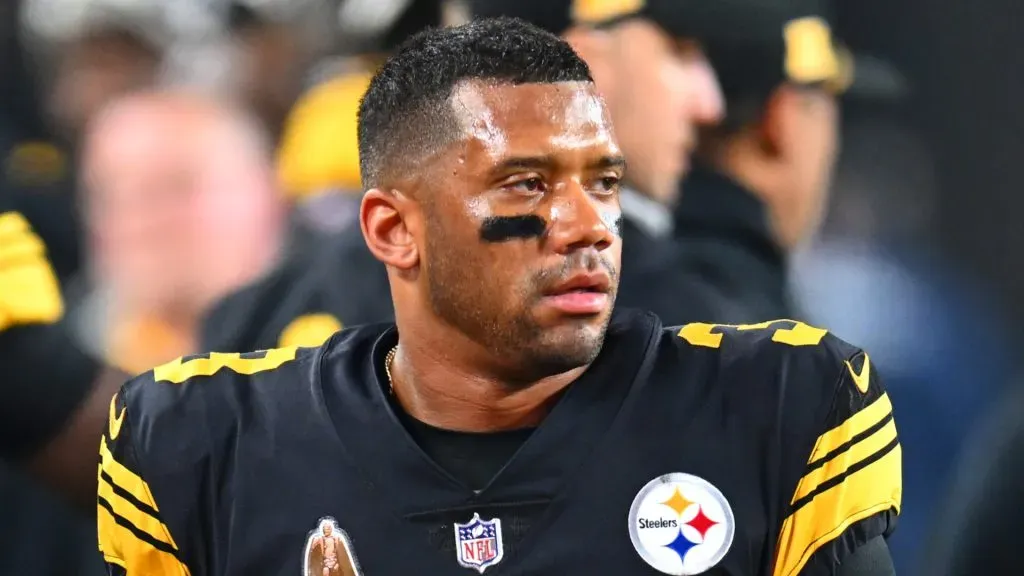 Russell Wilson #3 of the Pittsburgh Steelers walks the sidelines during the first quarter against the New York Giants at Acrisure Stadium on October 28, 2024 in Pittsburgh, Pennsylvania.