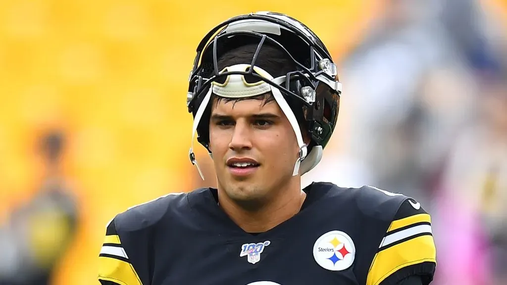 Mason Rudolph #2 of the Pittsburgh Steelers warms up prior to the game against the Baltimore Ravens at Heinz Field on October 6, 2019 in Pittsburgh, Pennsylvania.