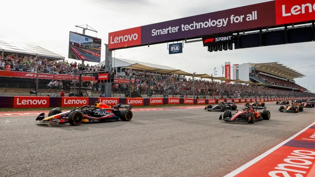 Max Verstappen driving the Oracle Red Bull Racing RB19 leads Charles Leclerc and the rest of the field at the start of the race during the Sprint ahead of the F1 Grand Prix of United States. (Source: Chris Graythen/Getty Images)