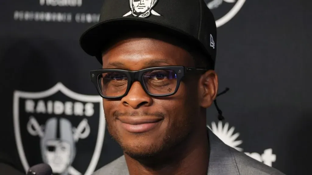 Quarterback Geno Smith is introduced at the Las Vegas Raiders Headquarters/Intermountain Healthcare Performance Center on April 07, 2025. (Source: Ethan Miller/Getty Images)