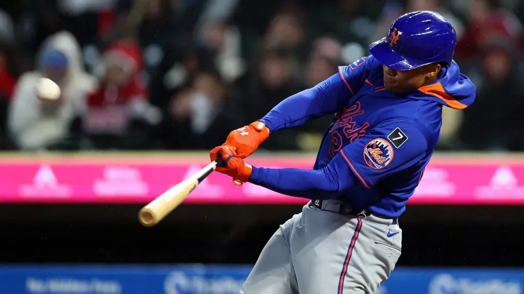 : Juan Soto #22 of the New York Mets hits a two-run home run against the Minnesota Twins in the seventh inning at Target Field on April 14, 2025 in Minneapolis, Minnesota. (Photo by David Berding/Getty Images)