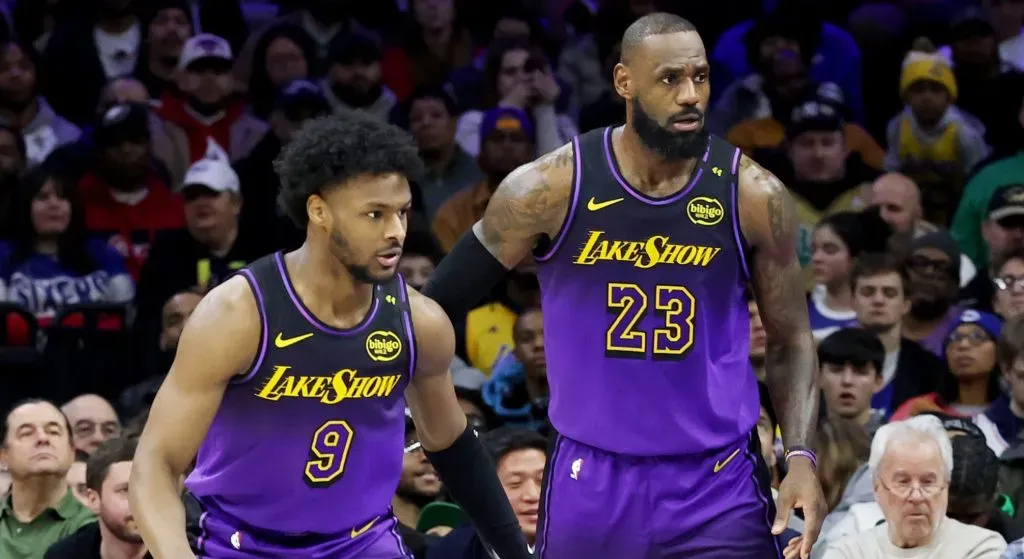 leBron-james-bronny-james-in-the-lakers