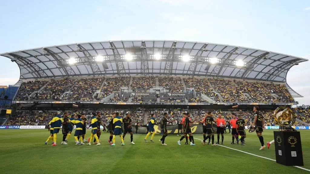 The trophy is displayed as players of Los Angeles FC and Club America greet prior to the FIFA Club World Cup 2025 Play-In match between Los Angeles Football Club and Club America at BMO Stadium on May 31, 2025 in Los Angeles, California. (Photo by Luke Hales/Getty Images)