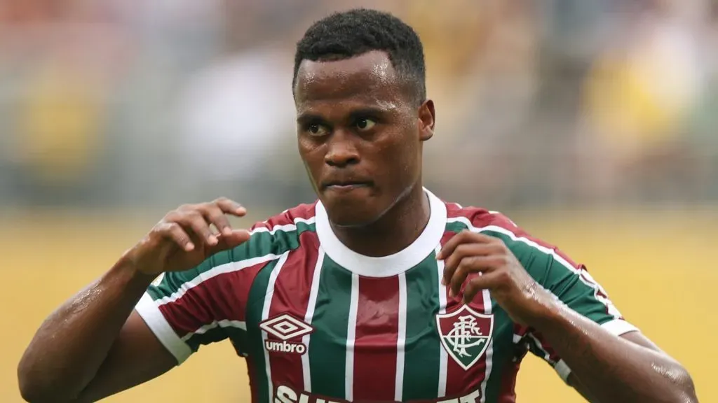 Jhon Arias #21 of Fluminense FC looks on during the FIFA Club World Cup 2025 group F match between Fluminense FC and Borussia Dortmund at MetLife Stadium on June 17, 2025. (Source: Francois Nel/Getty Images)