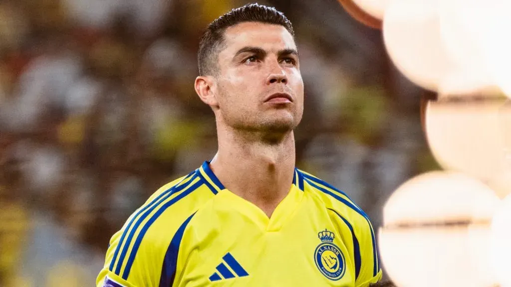 Cristiano looks up while playing for Al Nassr