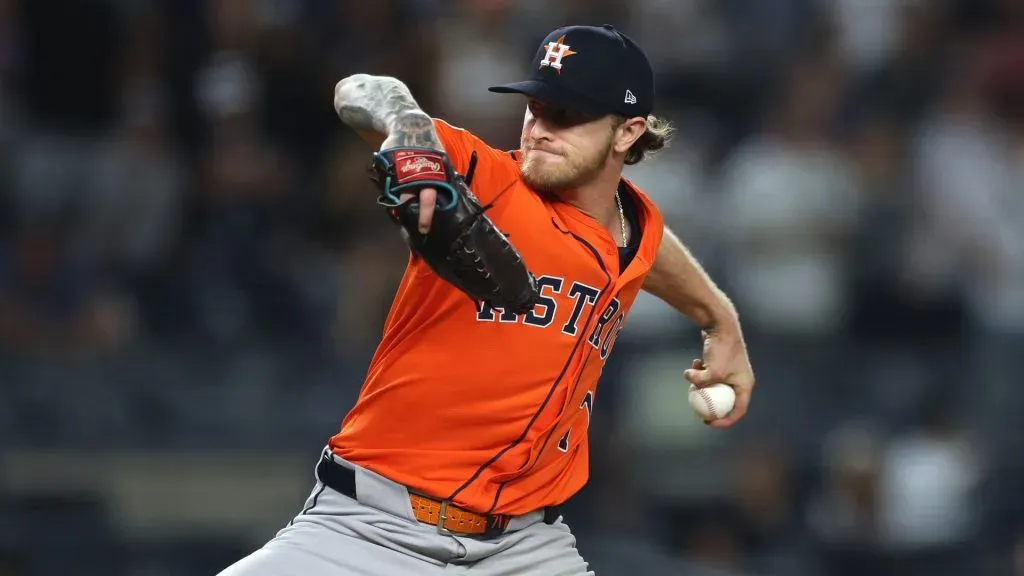 Josh Hader #71 of the Houston Astros pitches during the game against the New York Yankees