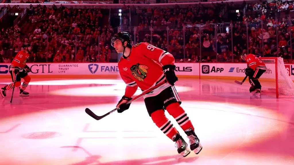 Frank Nazar warming up