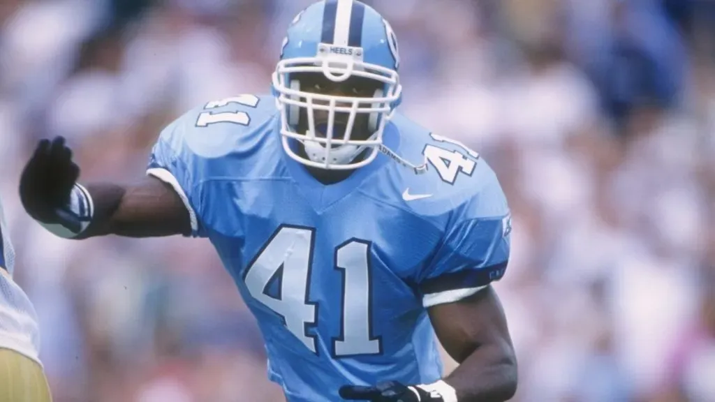 Brian Simmons of the University of North Carolina in action during the Tar Heels 16-0 win over Georgia Tech in 1996. (Source: Doug Pensinger / Allsport)