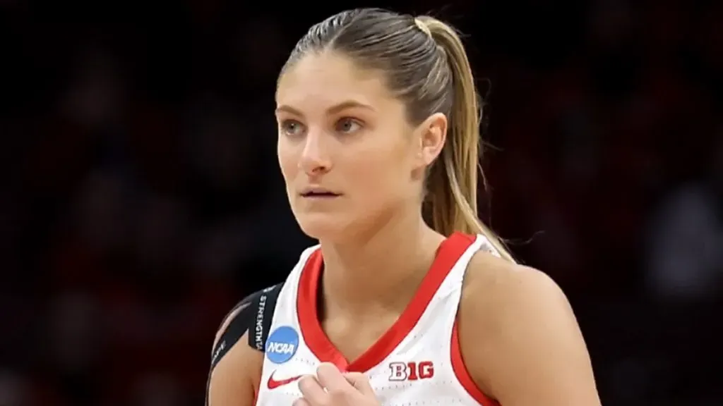 Jacy Sheldon #4 of the Ohio State Buckeyes controls the ball during the NCAA Women’s Basketball Tournament First Round game in 2024. (Source: Kirk Irwin/Getty Images)