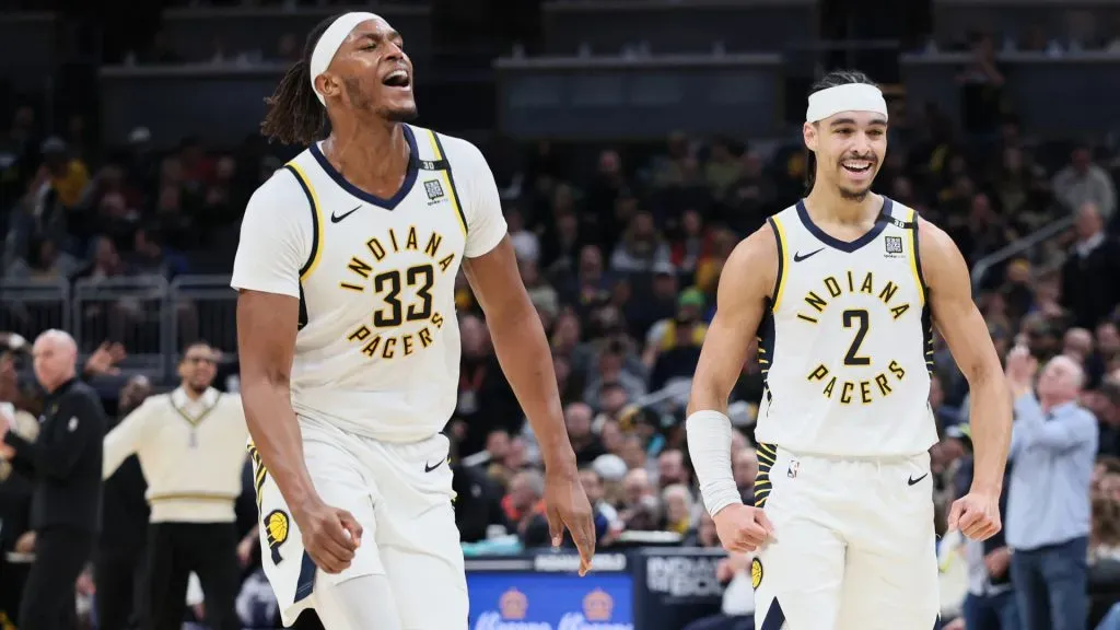 Andrew Nembhard #2 and Myles Turner #33 of the Indiana Pacers celebrate during a game. (Andy Lyons/Getty Images)
