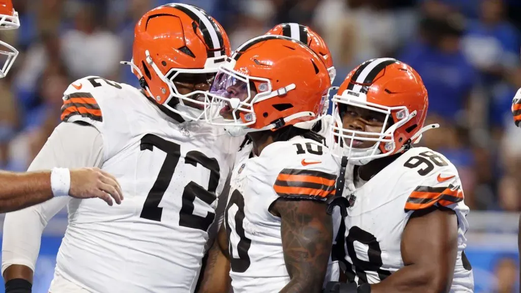 Browns star Quinshon Judkins celebrating with his teammates