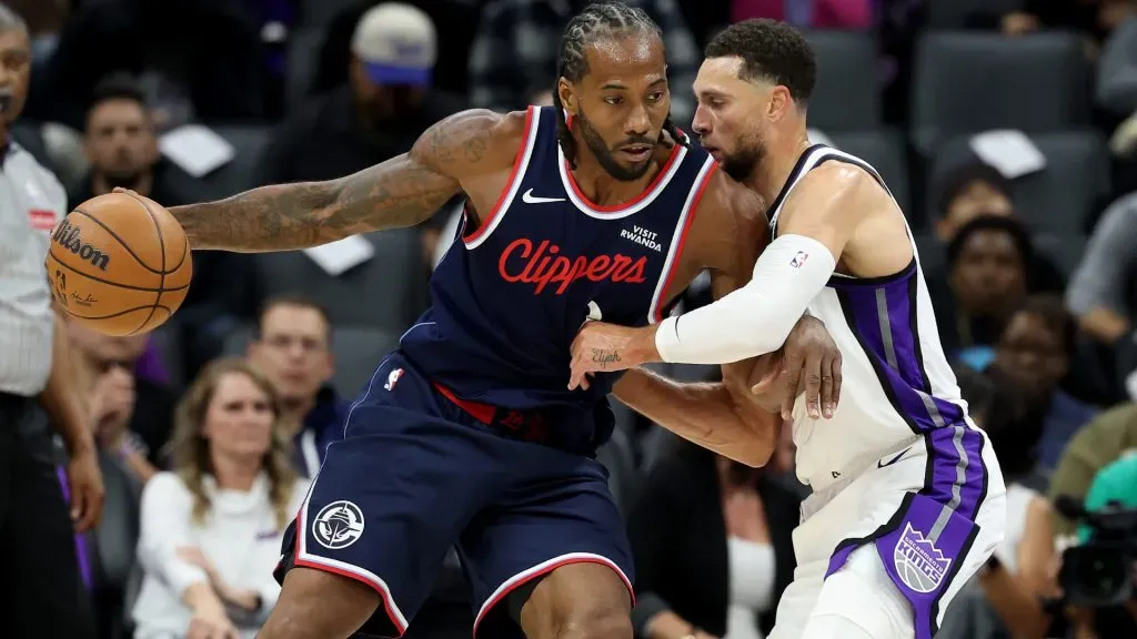 Kawhi Leonard during Clippersâ preseason game against the Kings. (Getty Images)