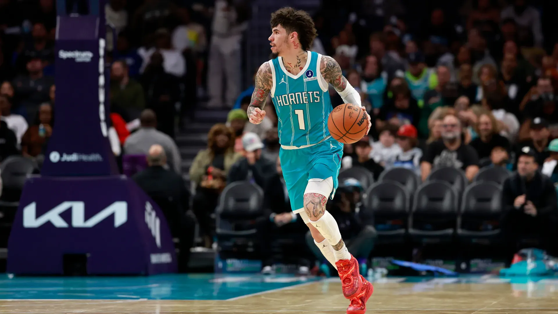 LaMelo Ball during an NBA game against the Timberwolves. (Getty Images)