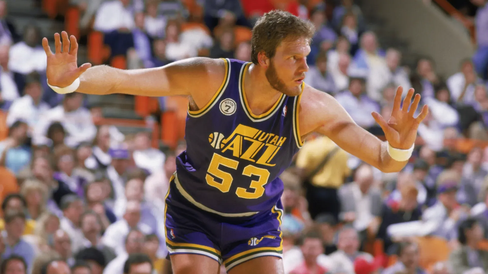 Mark Eaton #53 of the Utah Jazz in 1988. (Source: Stephen Dunn/Getty Images)