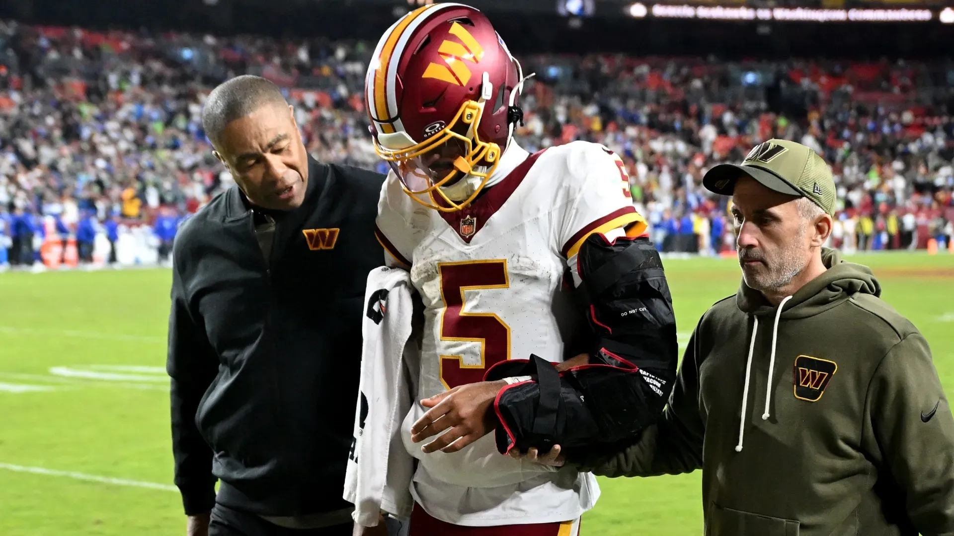 Jayden Daniels' injury