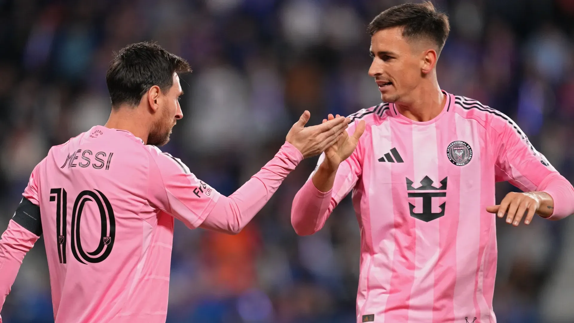 Lionel Messi and Tadeo Allende