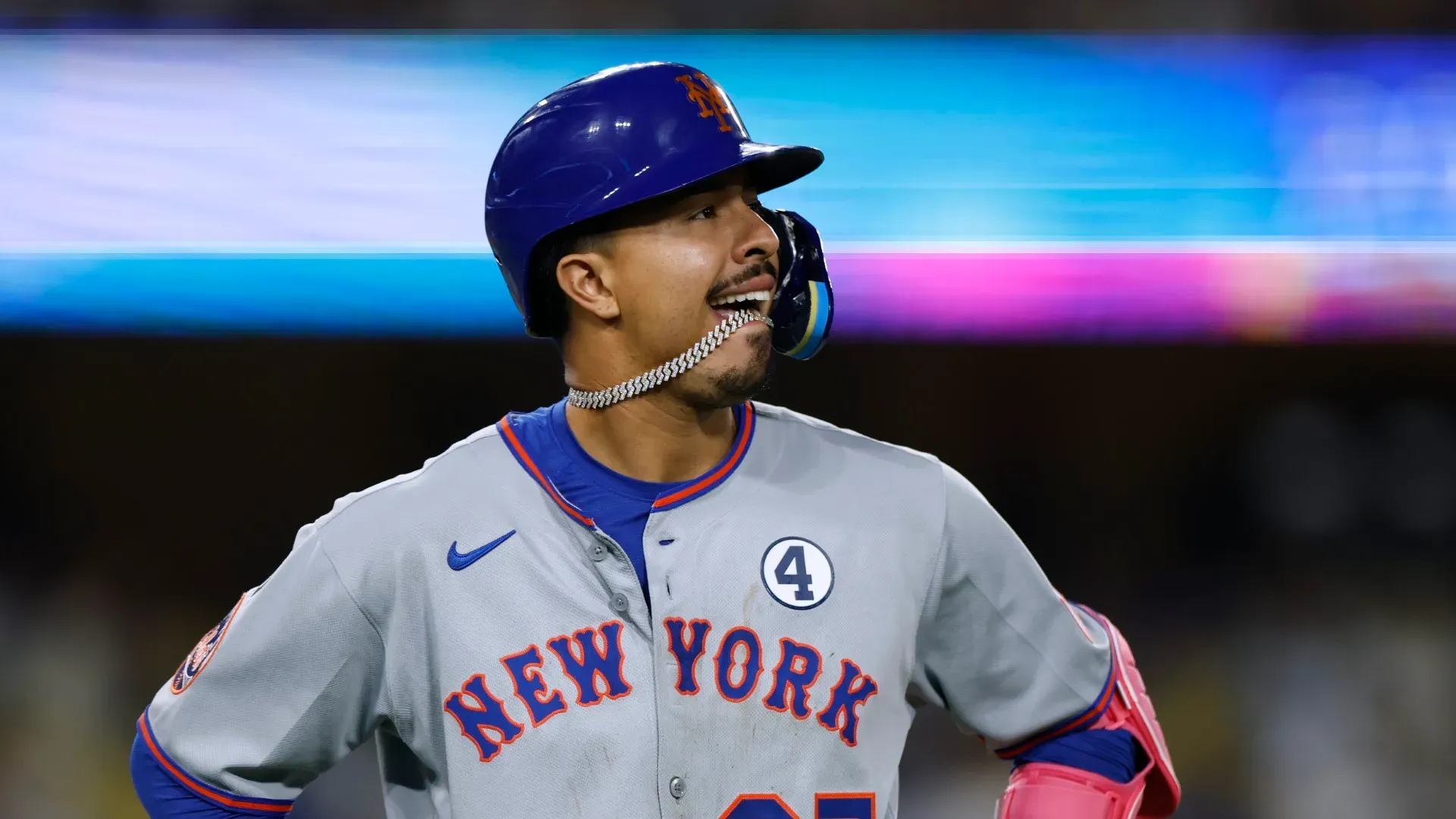 Mark Vientos #27 of the New York Mets reacts to an injury during a 4-3 win over the Los Angeles Dodgers