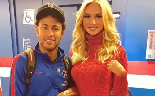 EL REY. Neymar ya tuvo el placer de conocerla.