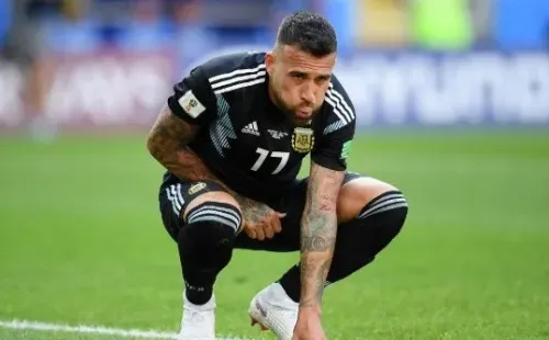 Nicolás Otamendi en el partido ante Islandia.