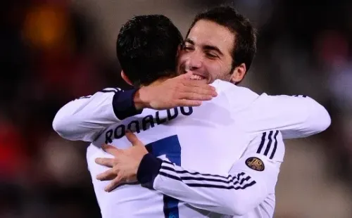 Tras su paso por el Real Madrid juntos, Higuaín y Ronaldo podrían repetir dupla ofensiva en la Juve.