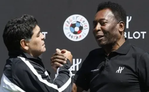 Pelé en un encuentro con Maradona.