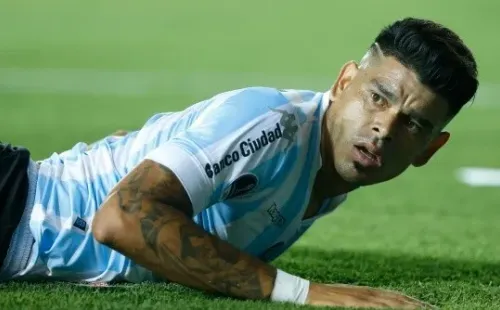Gustavo Bou no viene jugando nada bien.