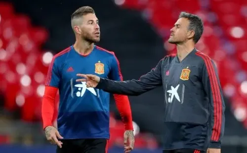 JUNTOS. Sergio Ramos y Luis Enrique en la previa del choque ante Inglaterra con España (Foto: Getty).