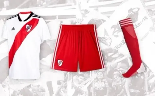 La vestimenta que usará River ante Gremio. (Foto: Prensa River)