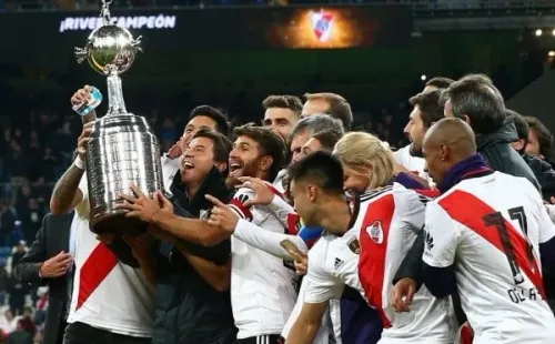 Gallardo y los jugadores de River alzando la Libertadores 2018 ante Boca. Foto: Getty