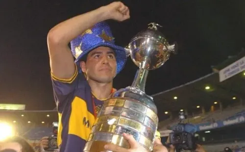 Juan Román Riquelme con la Copa Libertadores 2007.