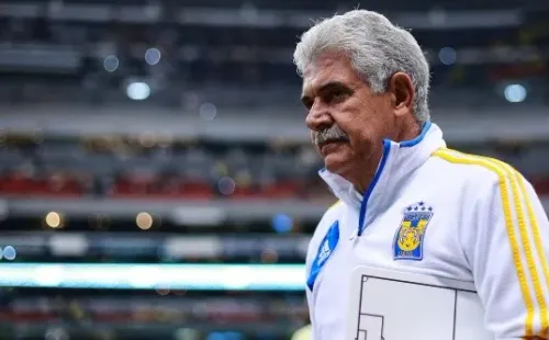 Ganó sus títulos con los Tigres, las Chivas y los Pumas.