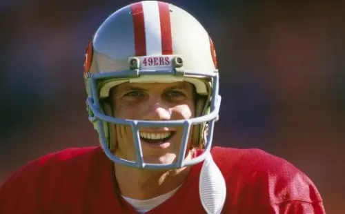 Joe Montana, uno de los mejores QB de la historia.