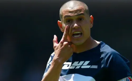 El paraguayo Verón es un ídolo total en Pumas (Getty Images)