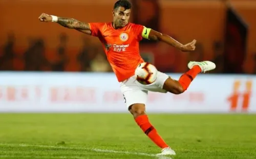 Augusto Fernández durante su paso por el fútbol de China. (Foto: Getty)
