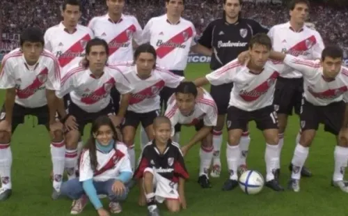 Fernández y Gallardo en el once titular de River.