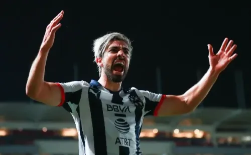 ¡Tranquilos que aquí estoy! La euforia de Pizarro por su gol ante Necaxa.