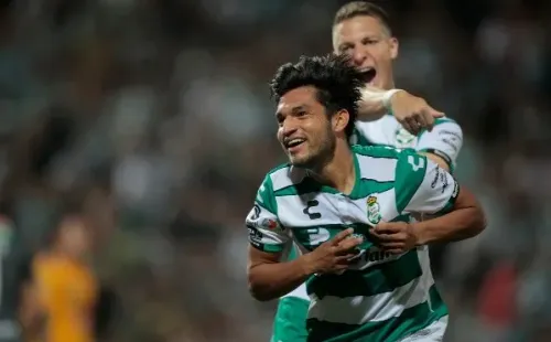 Aguirre celebra su gol frente a Tigres por el Clausura 2020.