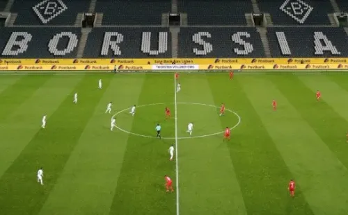 La Bundesliga se seguirá jugando, pero a puertas cerradas.