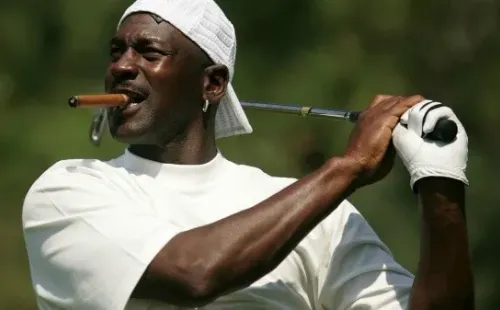 El golf y los puros, algunas de las adicciones de MJ (Foto: Getty)