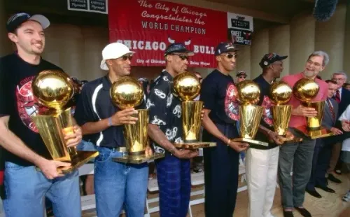 El último encuentro de Jordan, Jackson y los Bulls en 1998 (Foto: Getty)