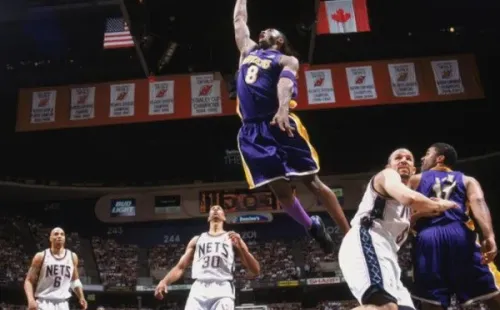Bryant y los Lakers ganaron la final de la NBA del 2002 ante New Jersey Nets (Foto: Getty)