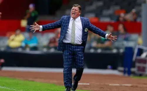 Herrera, comandando a su equipo ante Atlanta United (Foto: JAM)